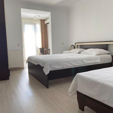 Gulnasi'S Guesthouse Батумі Екстер'єр фото